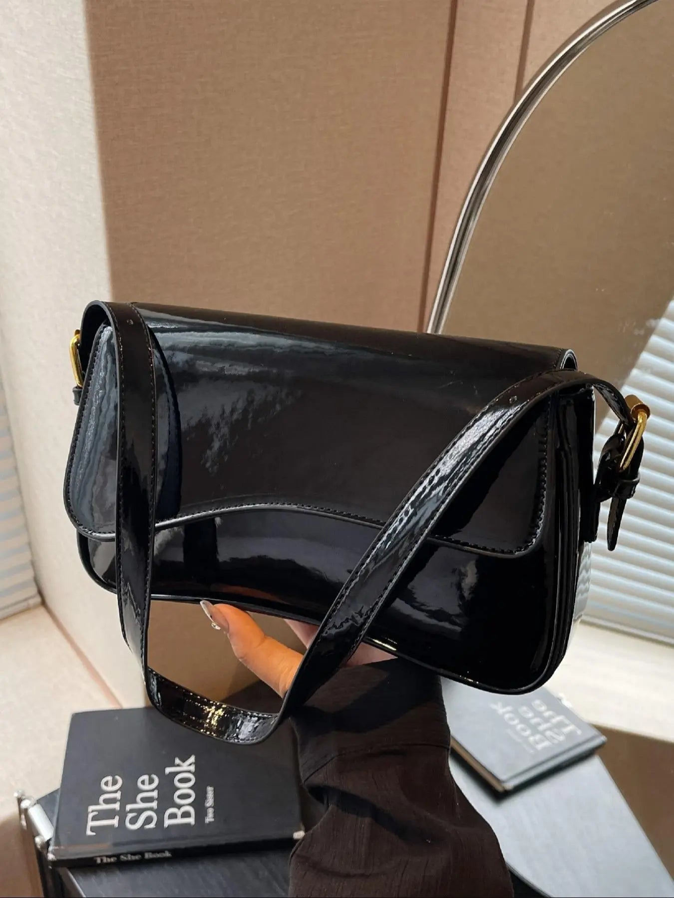Women's Solid Color Asymmetric Classic Flap Casual Crossbody Shoulder Bag, Versatile Textured PU Leather Commuter Casual Purse for Daily Use, Everyday Crossbody Bag